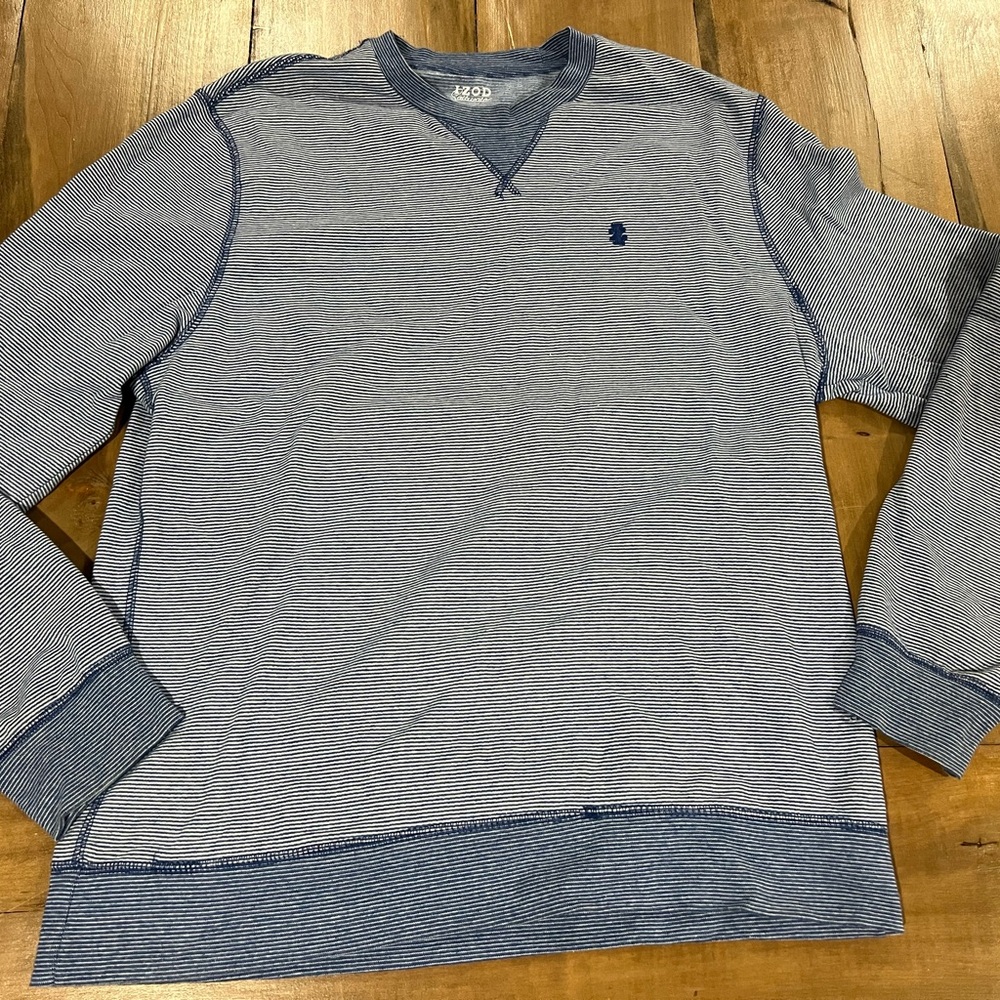 Izod Saltwater Men’s Crewneck Sweatshirt, Size Small, Blue/White Stripes